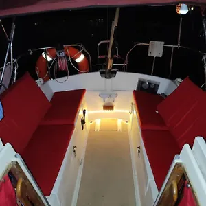 Precioso Barco Desconectar Hotel en barco